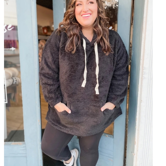 Zenana Outfitters Cozy Oversized Hooded Teddy Black Sweatshirt Size Large - Picture 9 of 13